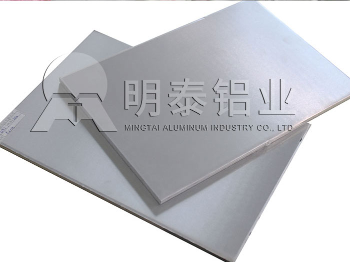 幕墻用3個(gè)厚鋁板規(guī)格有哪些？?jī)r(jià)格行情多少？